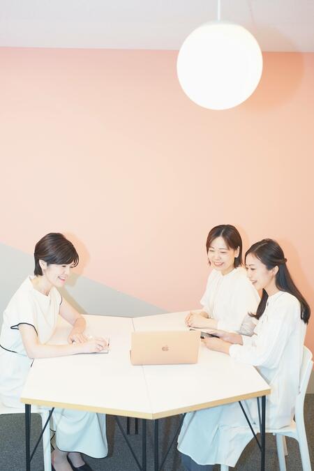 連休こそ売上アップの準備期間！女性起業家向け無料動画講座で「３つの力」を手に入れよう